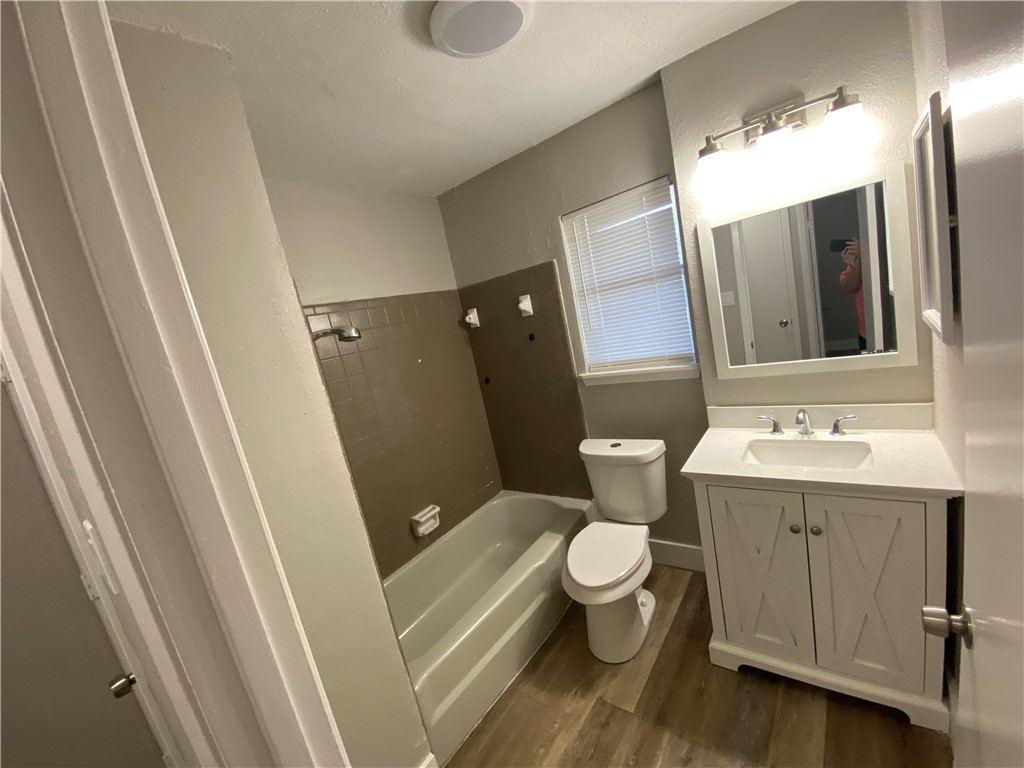 5421 Hitching Post Property Photo 10