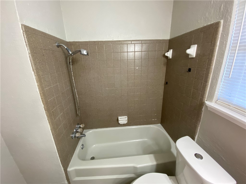 5421 Hitching Post Property Photo 11