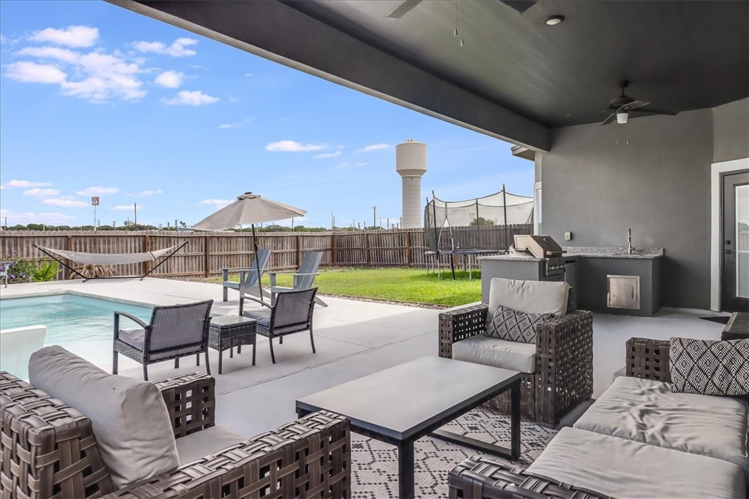 9426 Spanish Oak Dr Property Photo 32
