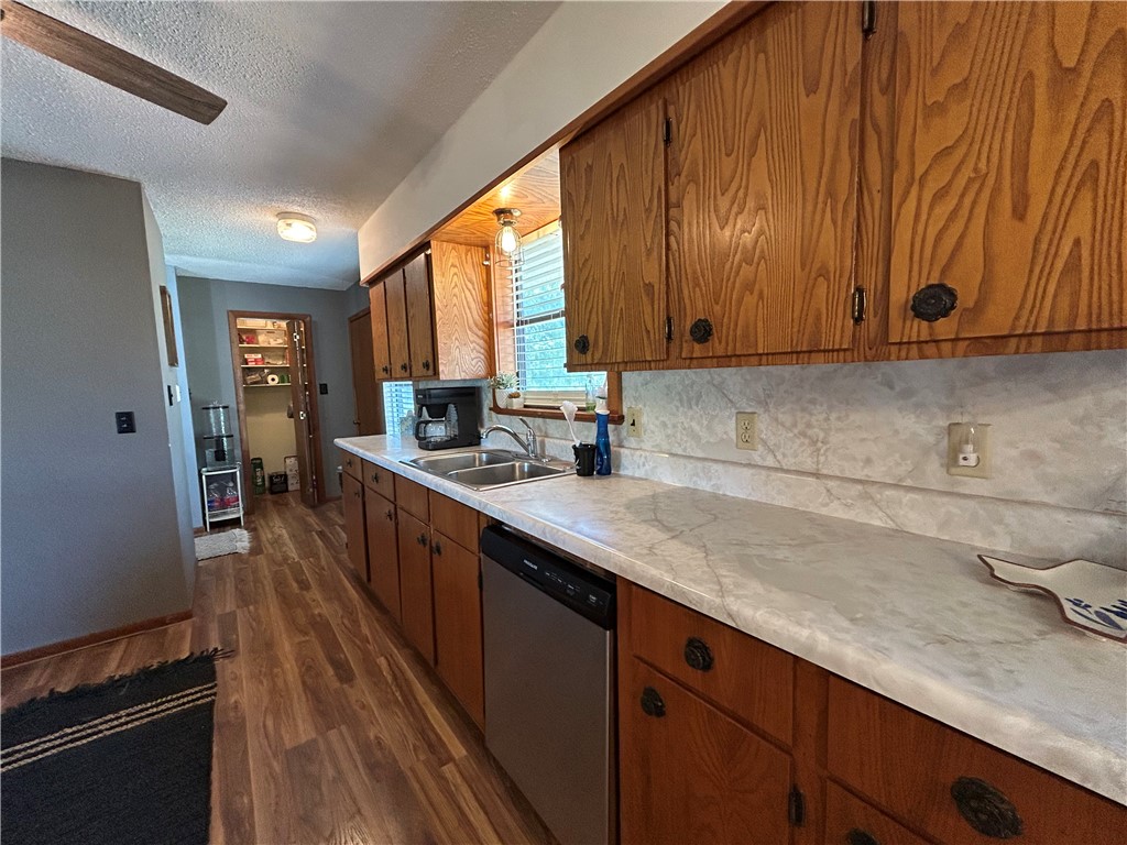 1317 Reed St Property Photo 15