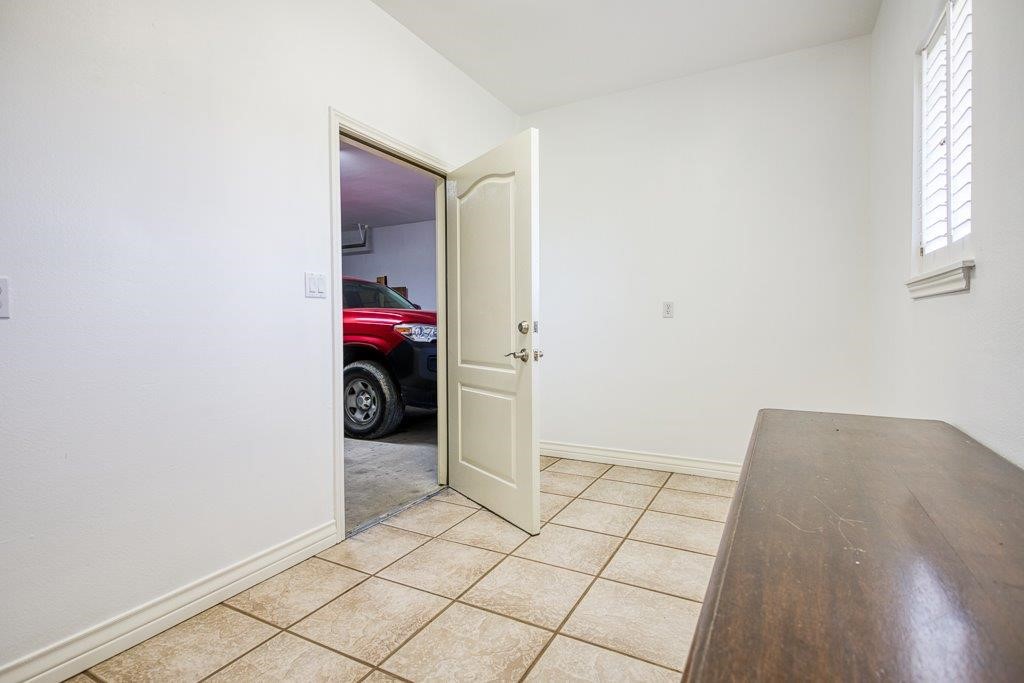 4278 Kestrel Property Photo 24