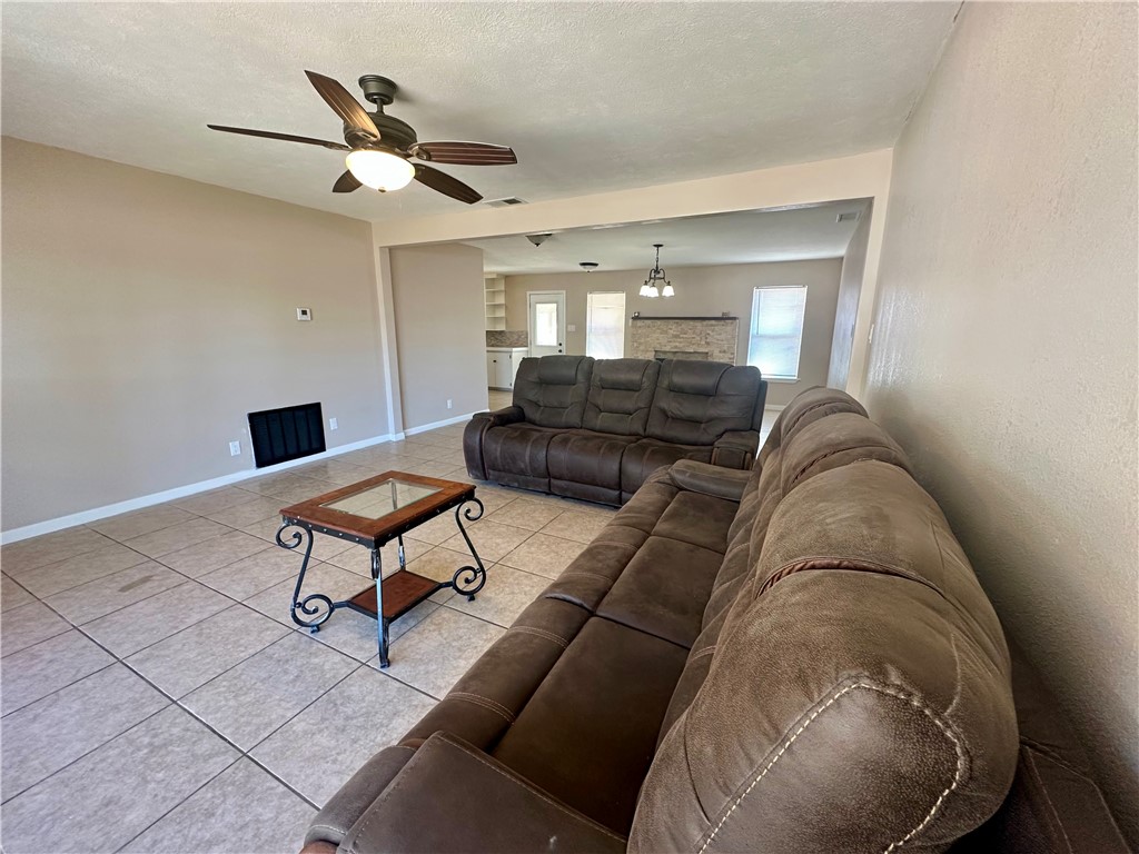 1602 Mesquite Ave Property Photo 4