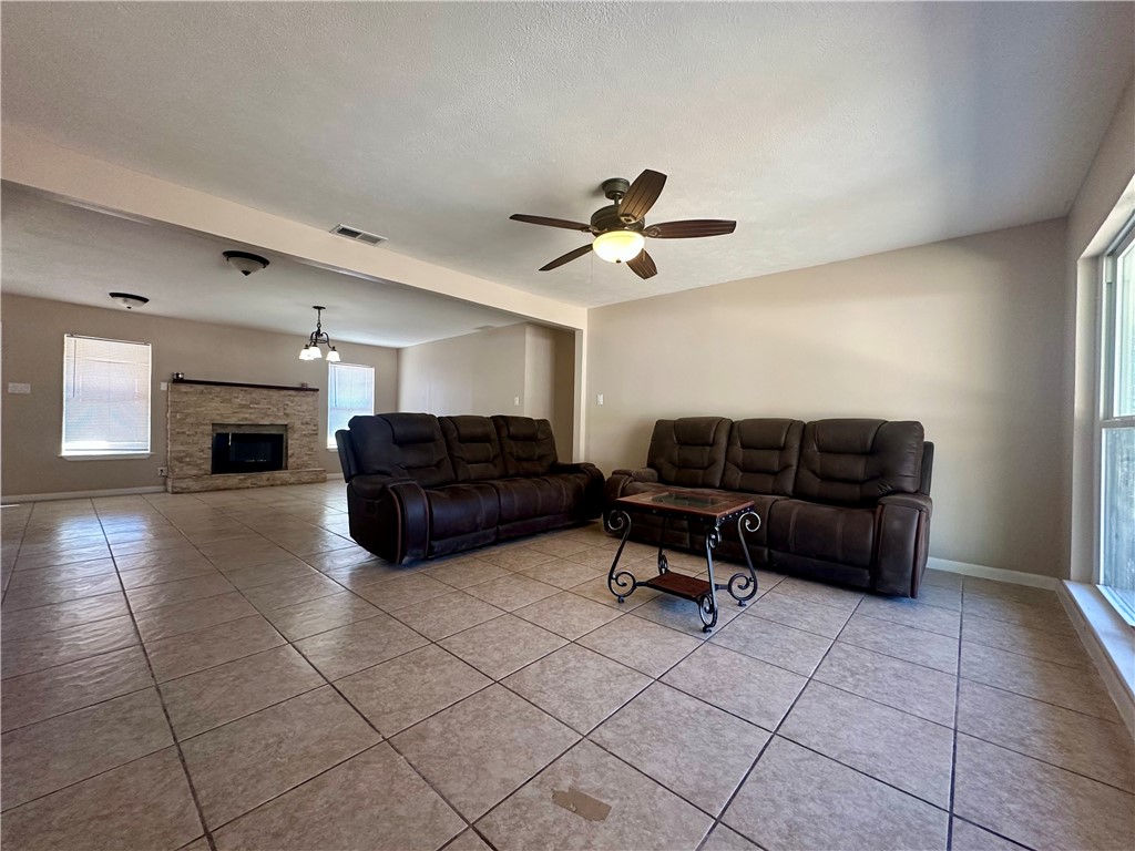 1602 Mesquite Ave Property Photo 5