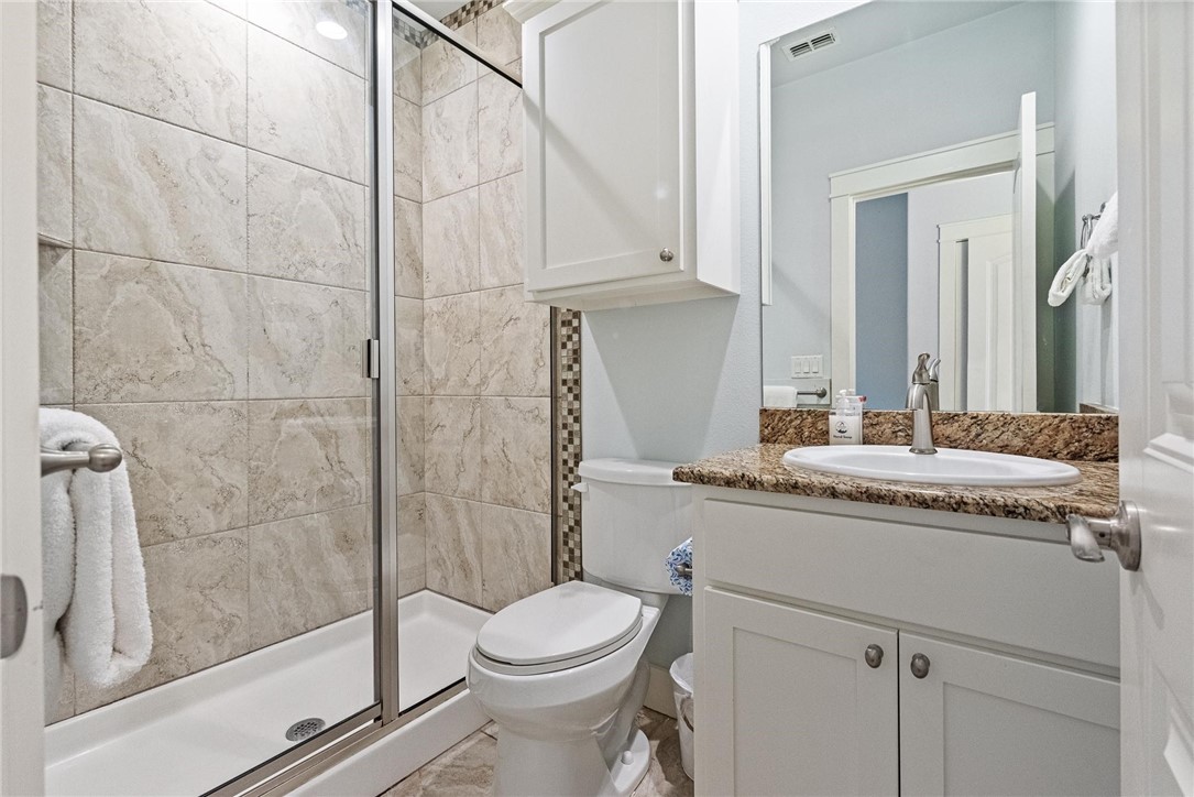247 W Roberts Ave 11-d Property Photo 20