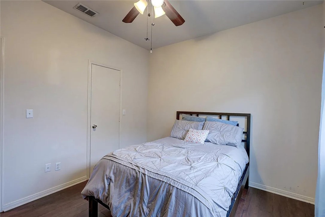 3013 Las Brisas St Property Photo 22