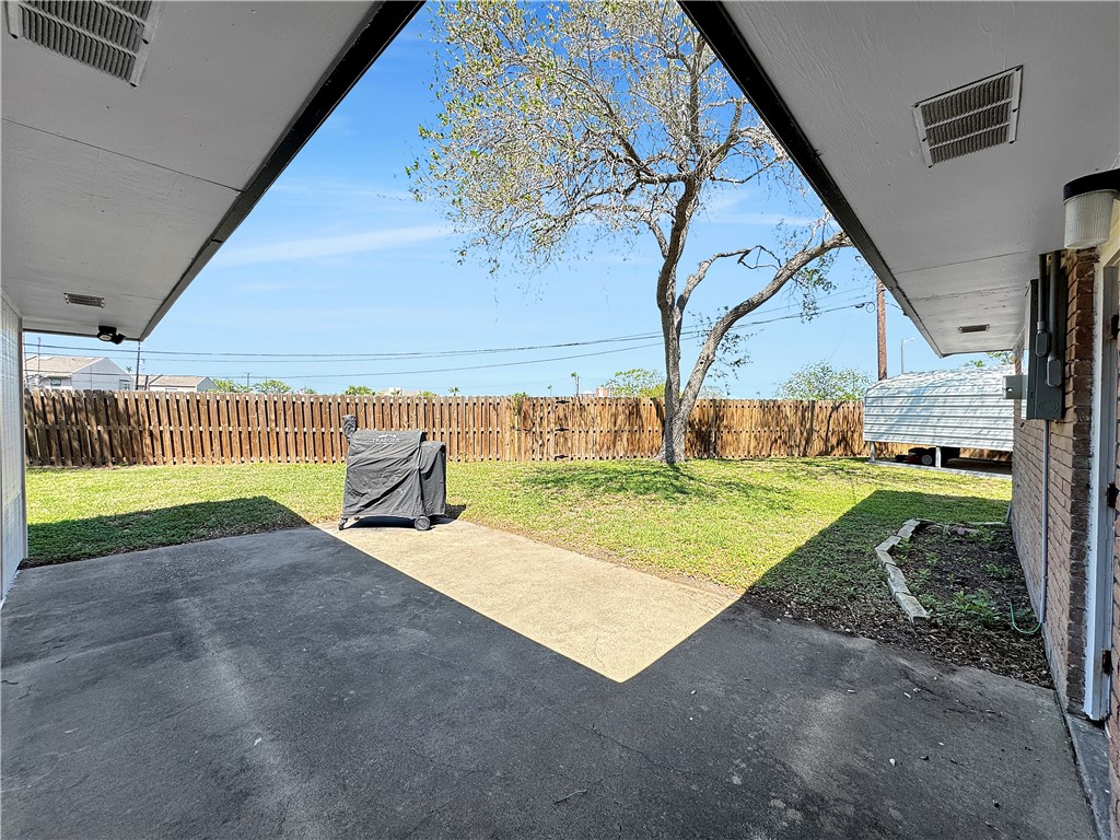 414 Sharon Dr Property Photo 33