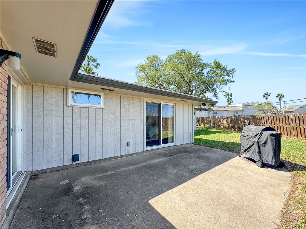 414 Sharon Dr Property Photo 34