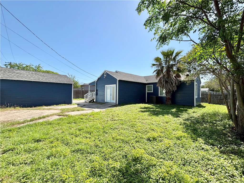 634 Mc Call St Property Photo 26