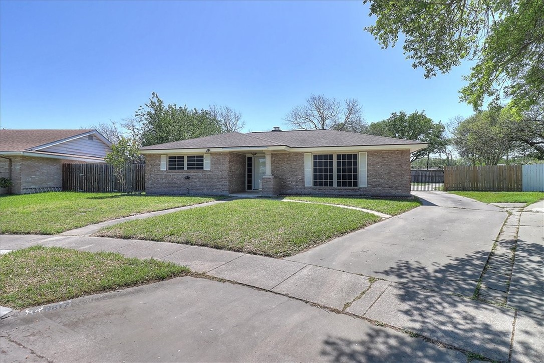 3817 Dunbrook Dr Property Photo 2