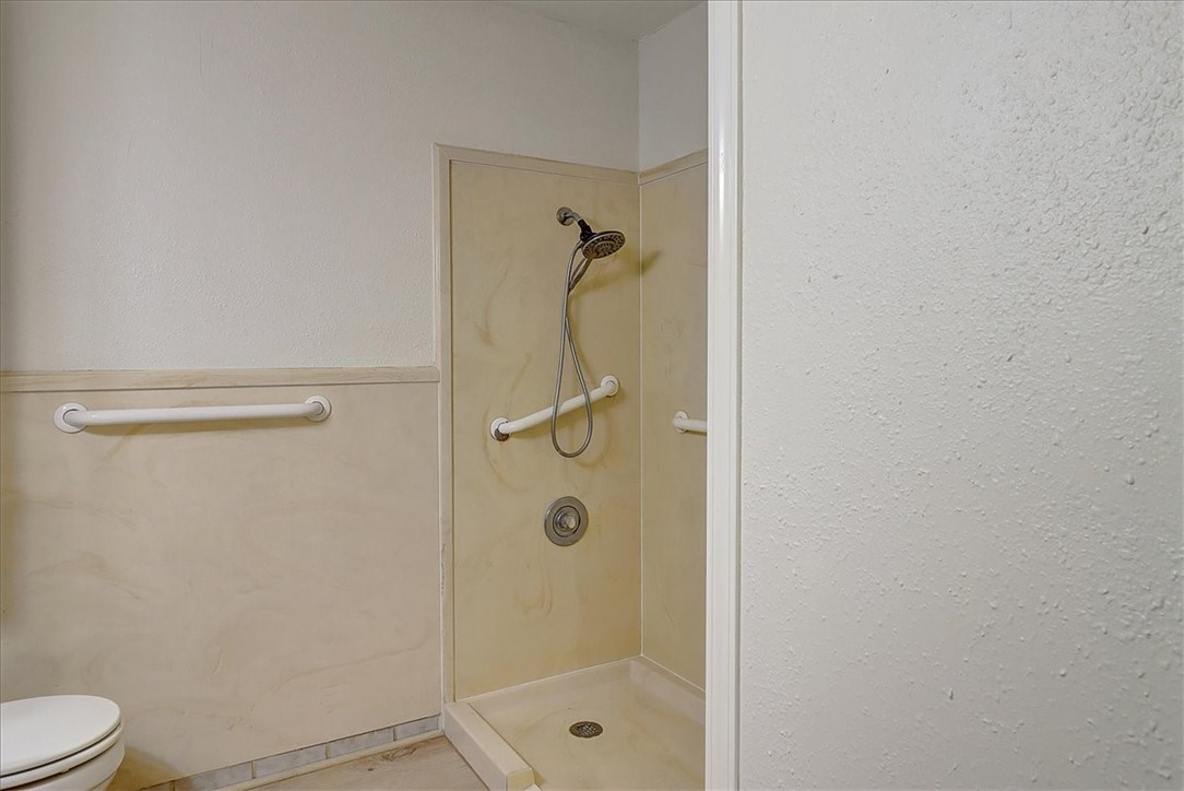 3817 Dunbrook Dr Property Photo 20