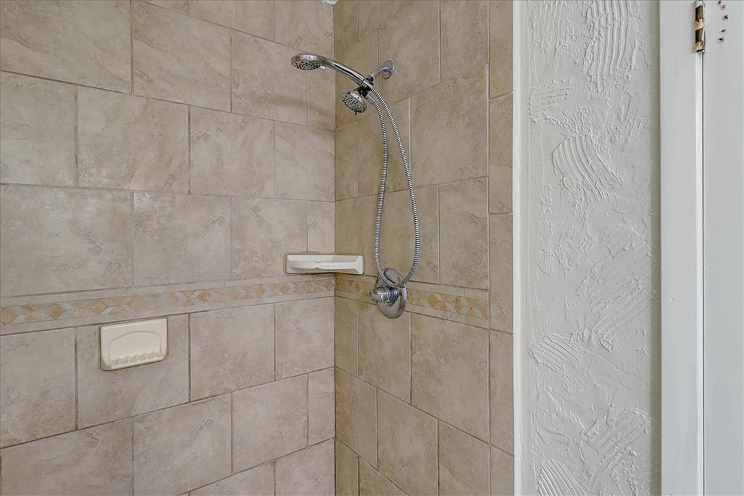 3817 Dunbrook Dr Property Photo 30