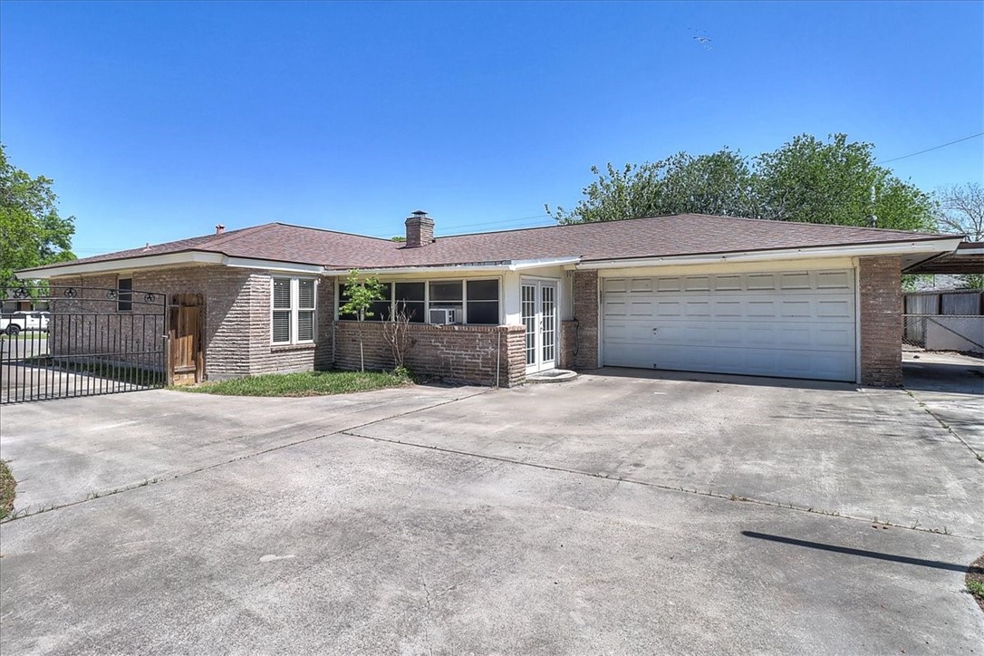 3817 Dunbrook Dr Property Photo 35