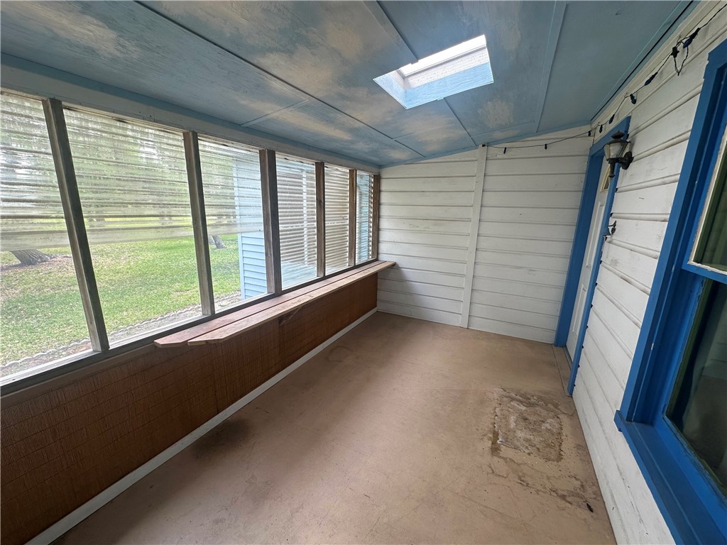 225 W Gile Ave Property Photo 15