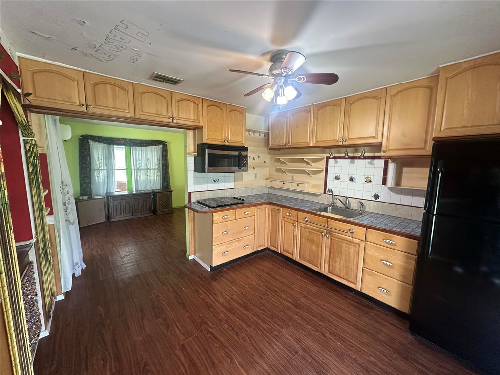 225 W Gile Ave Property Photo 19