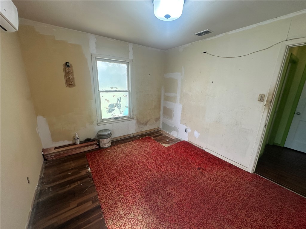 225 W Gile Ave Property Photo 27