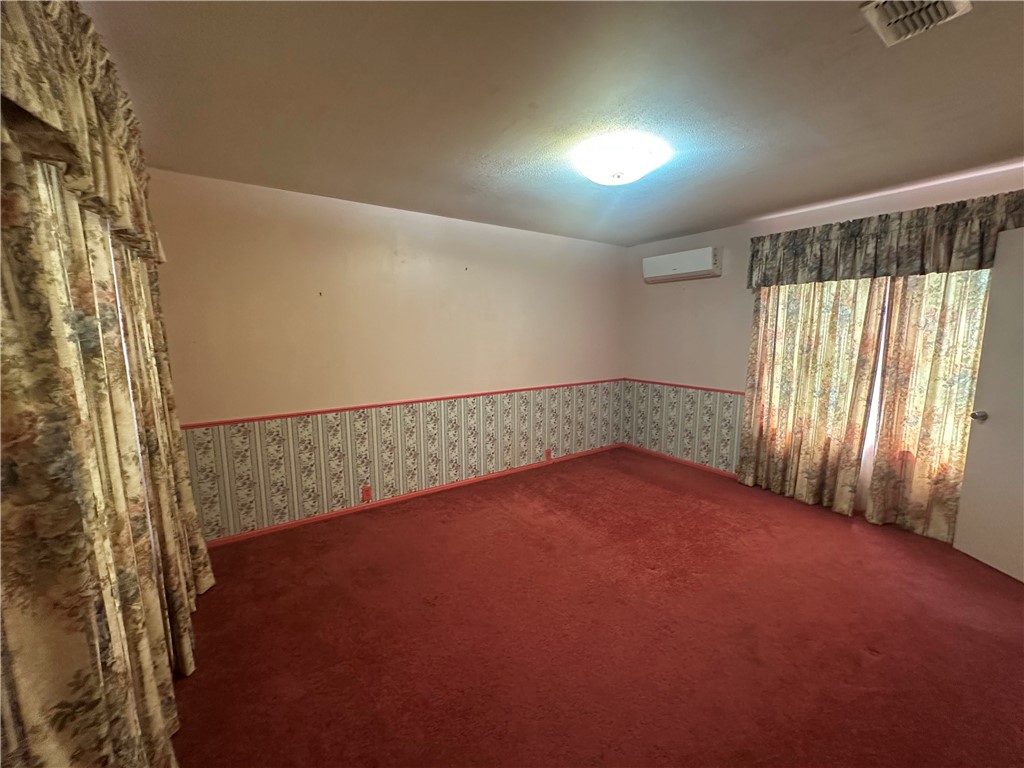 225 W Gile Ave Property Photo 32