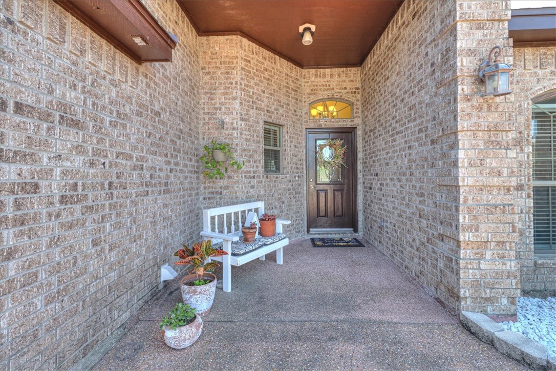 14401 Red River Dr Property Photo 3