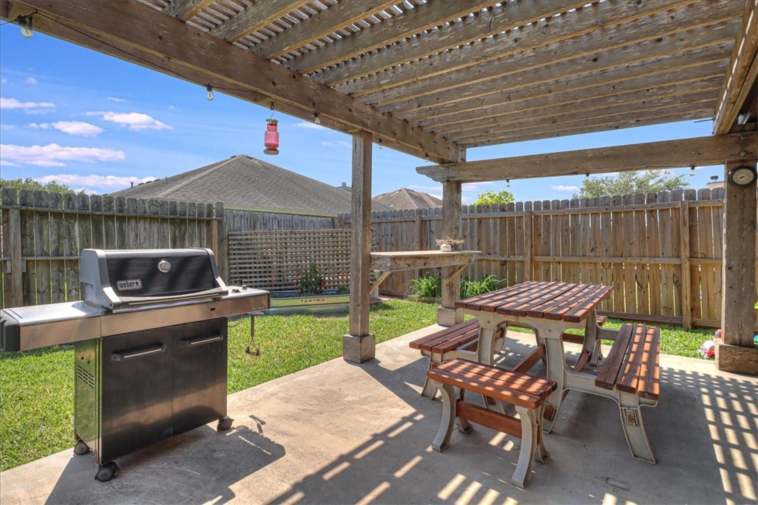 14401 Red River Dr Property Photo 33