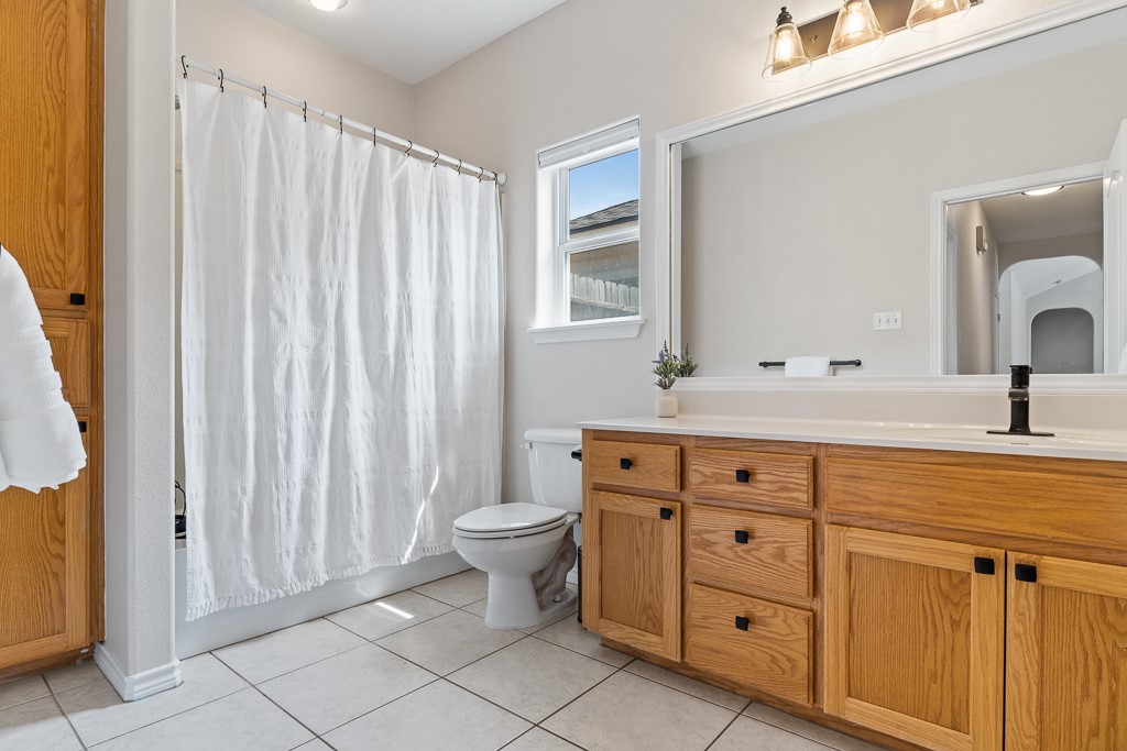 15821 Vincent Dr Property Photo 21