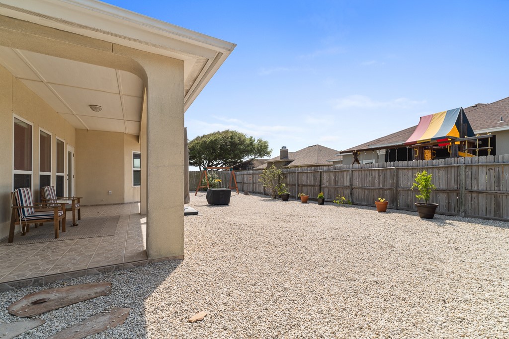 15821 Vincent Dr Property Photo 30