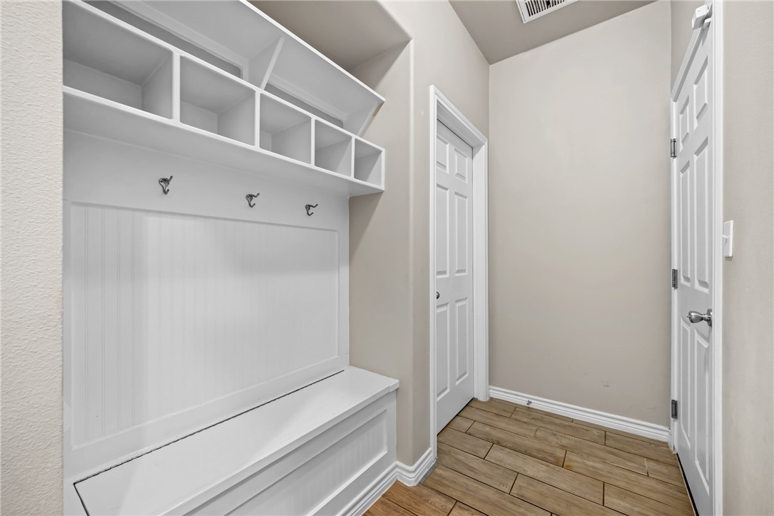 2272 Tallow Dr Property Photo 10