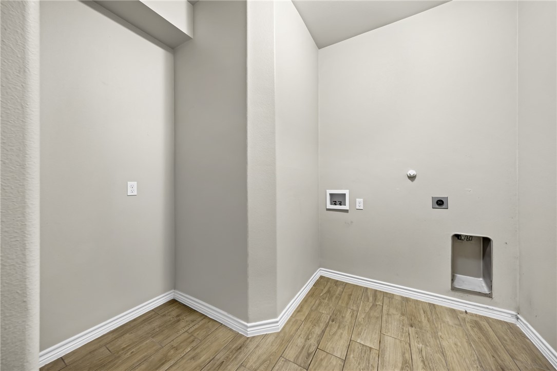 2272 Tallow Dr Property Photo 12