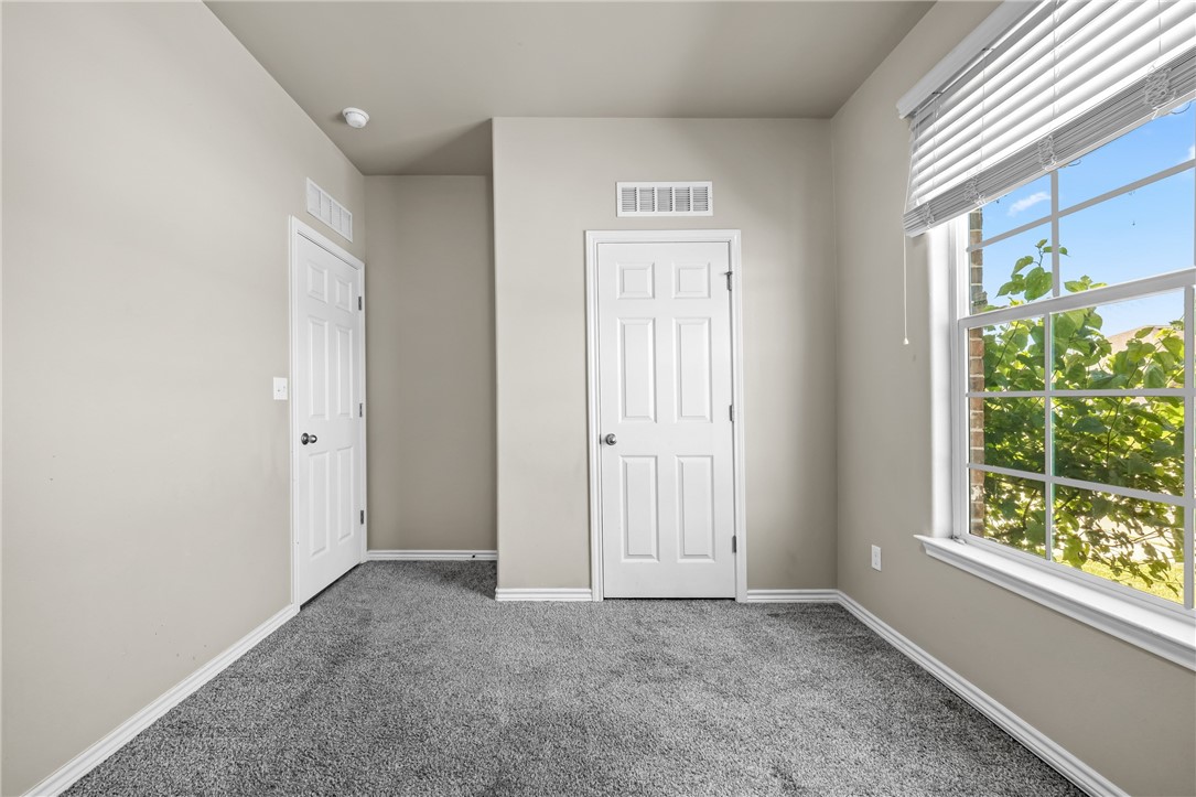 2272 Tallow Dr Property Photo 21