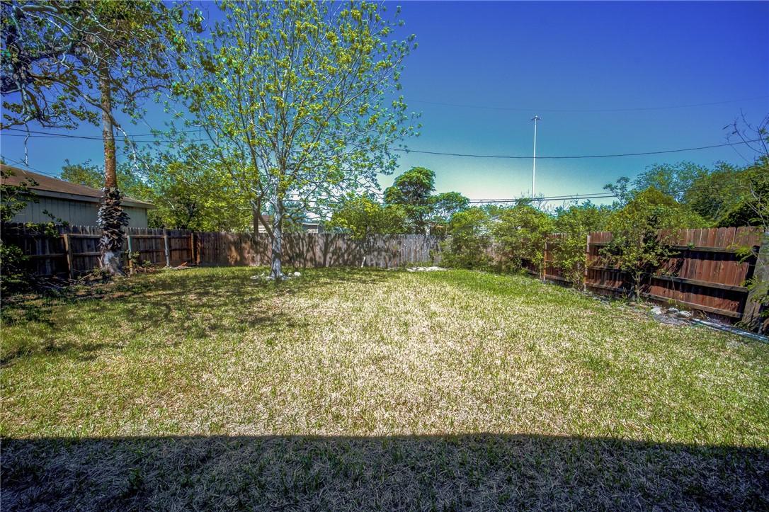 941 Acacia Dr Property Photo 22