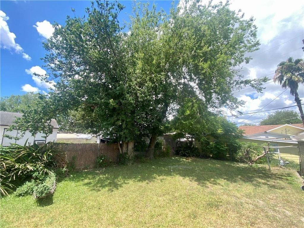233 Eastgate Dr Property Photo 17