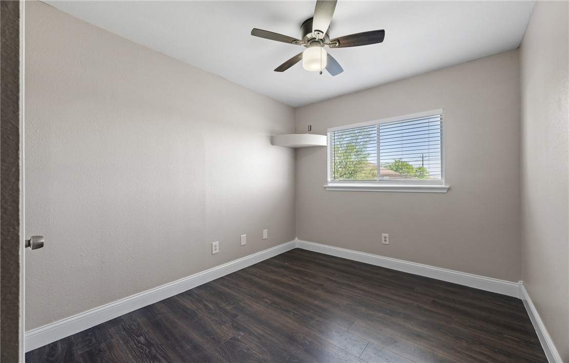 7534 Keelung Dr Property Photo 14