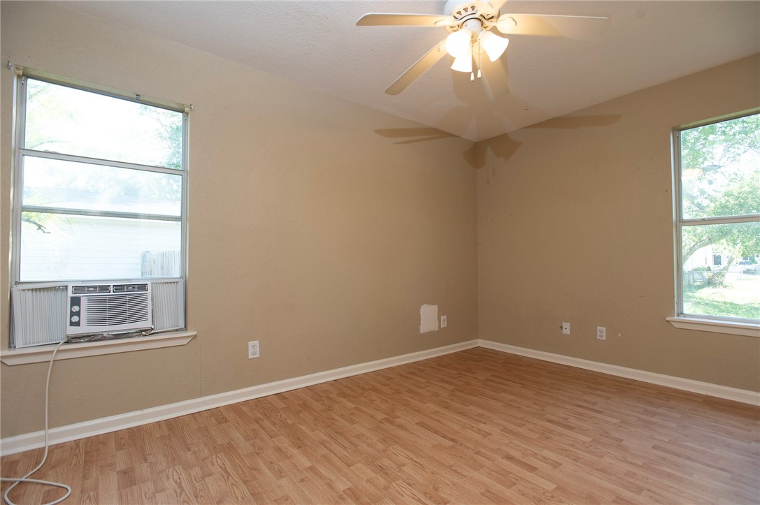 1005 Ronald Dr Property Photo 5