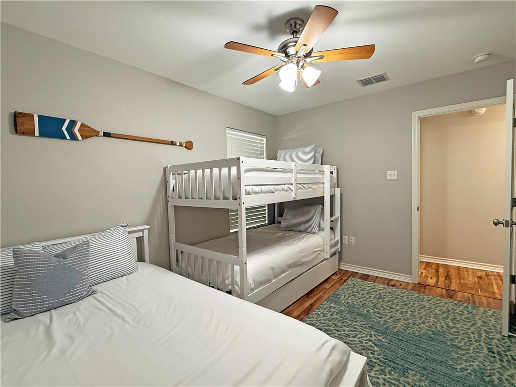 1020 S Live Oak St Property Photo 17