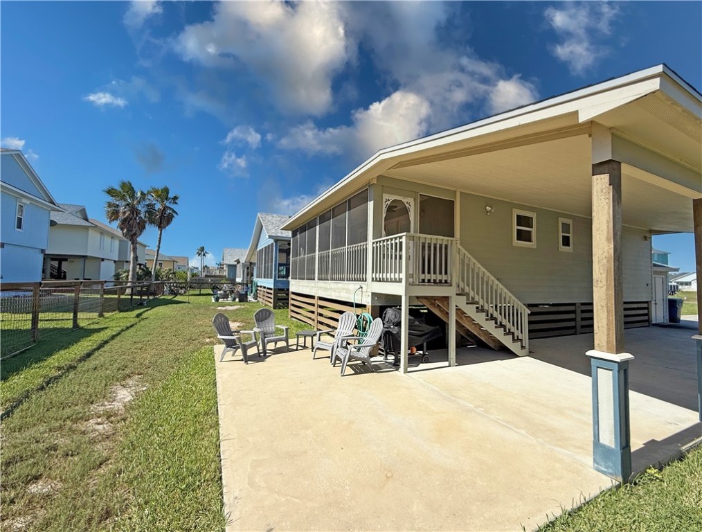 1020 S Live Oak St Property Photo 25
