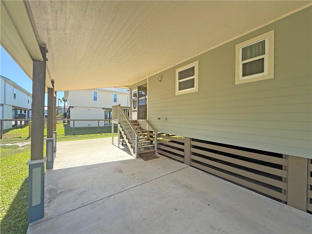 1020 S Live Oak St Property Photo 26