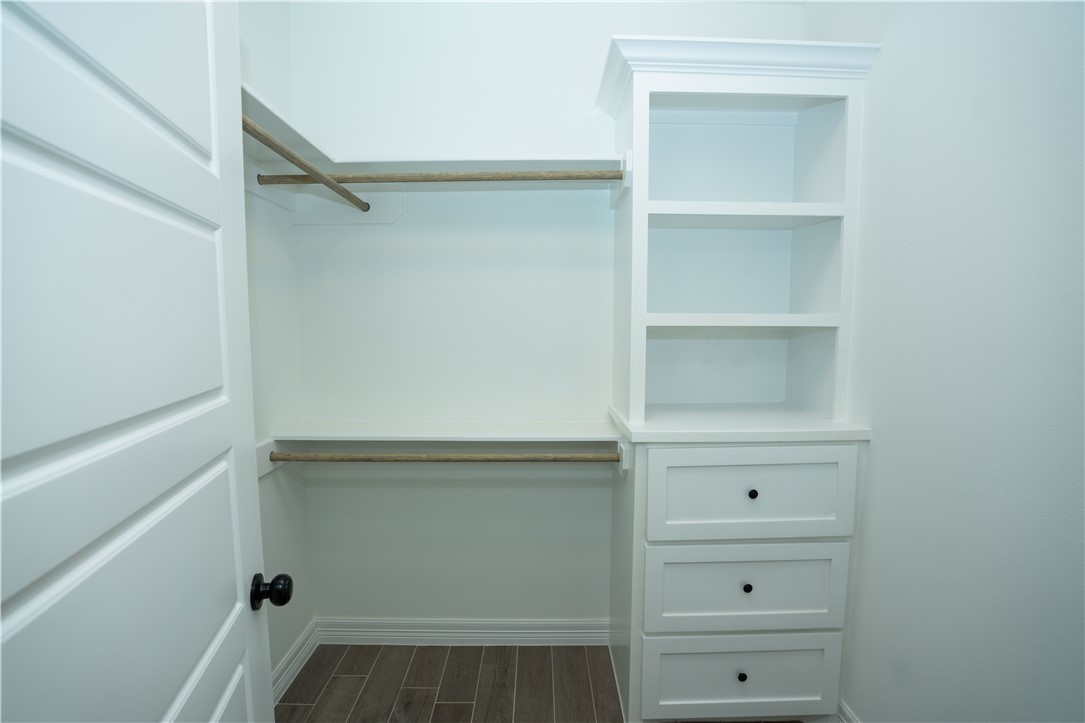 3913 Fold Property Photo 23