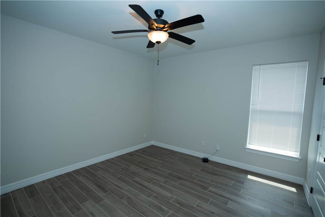 3913 Fold Property Photo 26