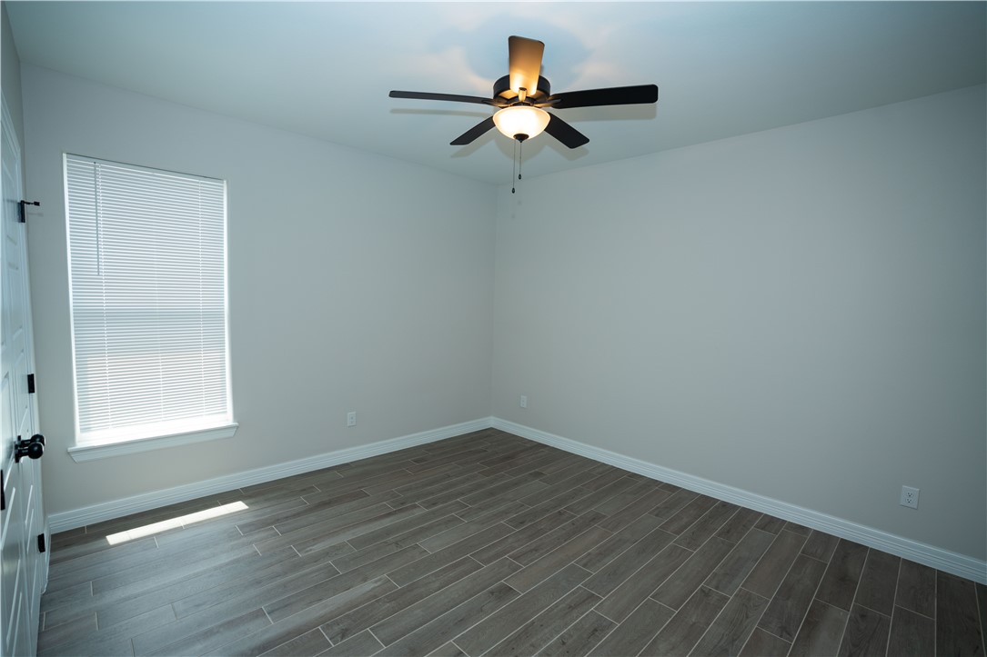 3913 Fold Property Photo 29