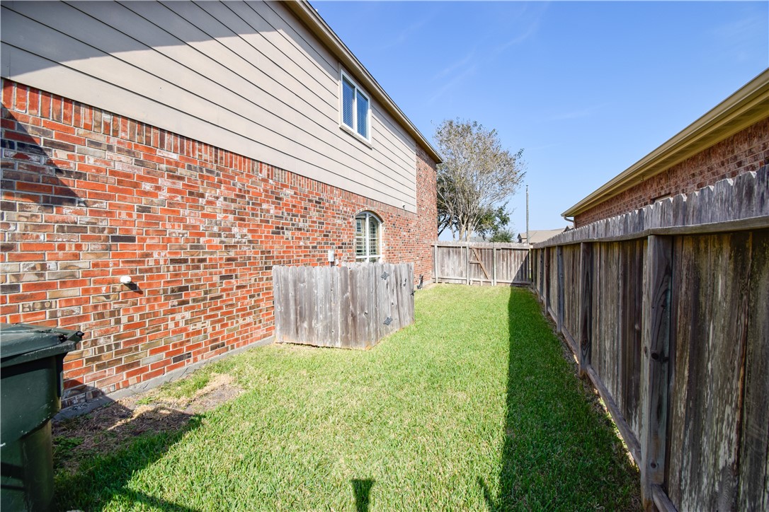 5914 Beauvais Dr Property Photo 39