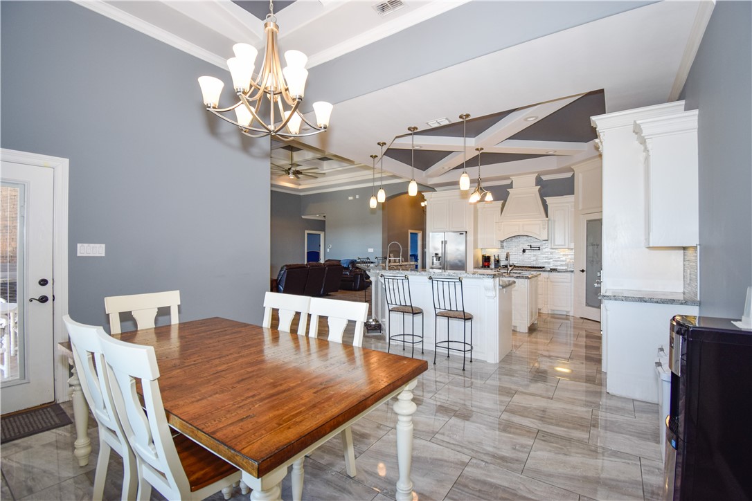 3725 Amanda Property Photo 9
