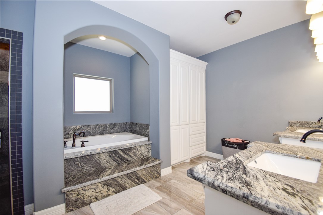3725 Amanda Property Photo 15