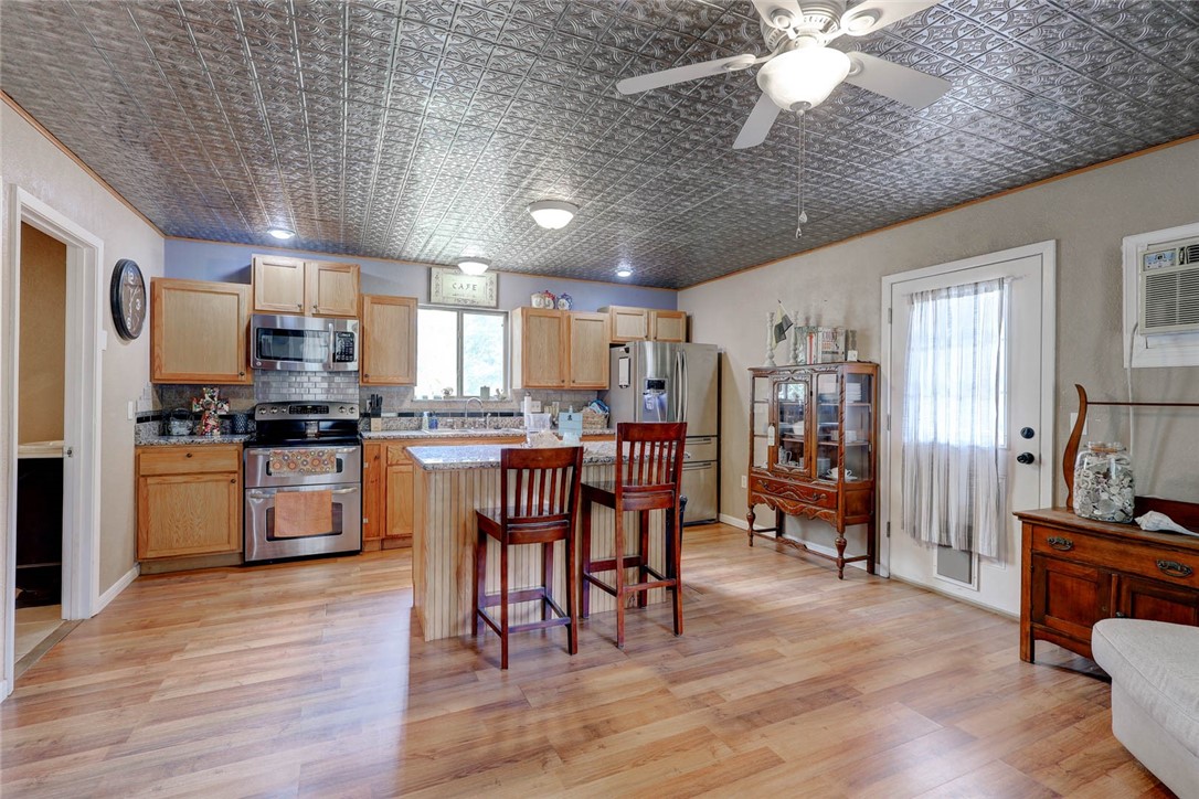 1820 16th St Property Photo 6