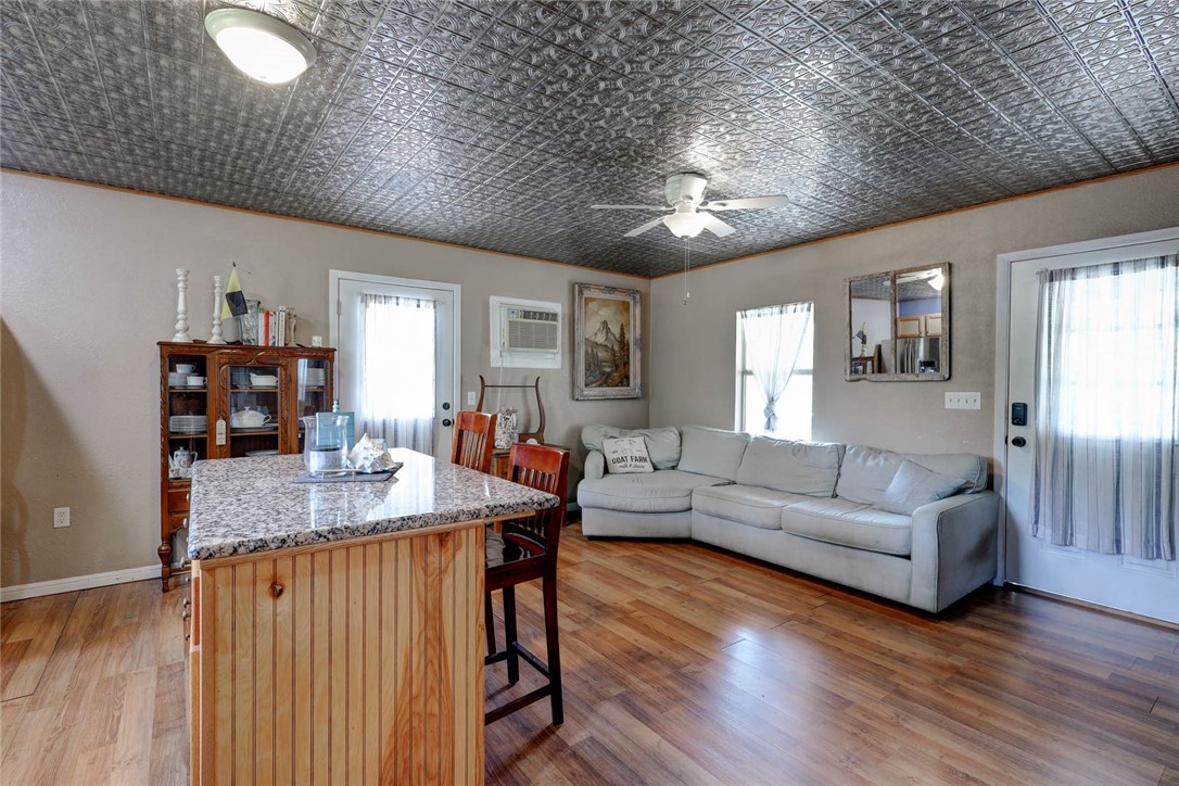 1820 16th St Property Photo 9
