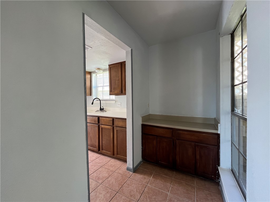 2309 Capitan Dr Property Photo 6