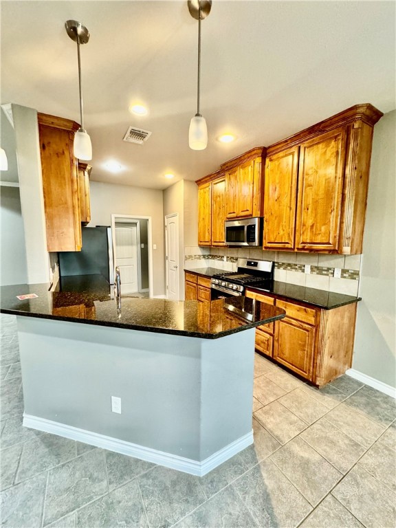 7621 Granite Dr Property Photo 13
