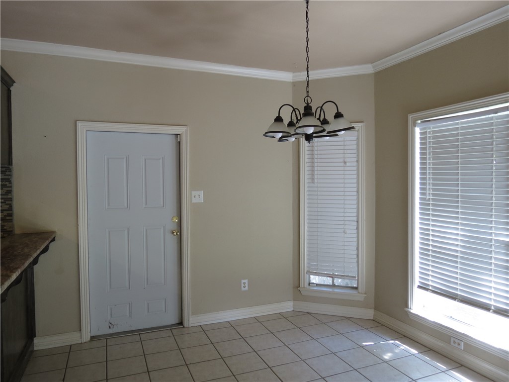 7810 Damsel St Property Photo 3