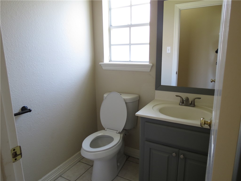7810 Damsel St Property Photo 11