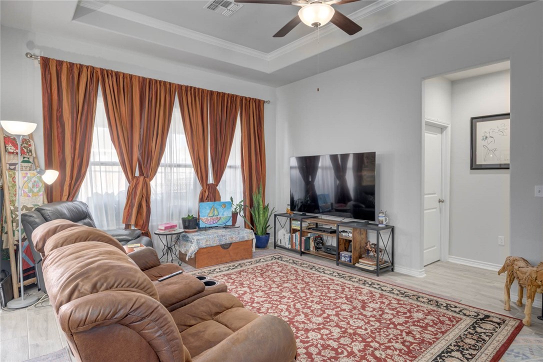 2673 Westeros St Property Photo 7