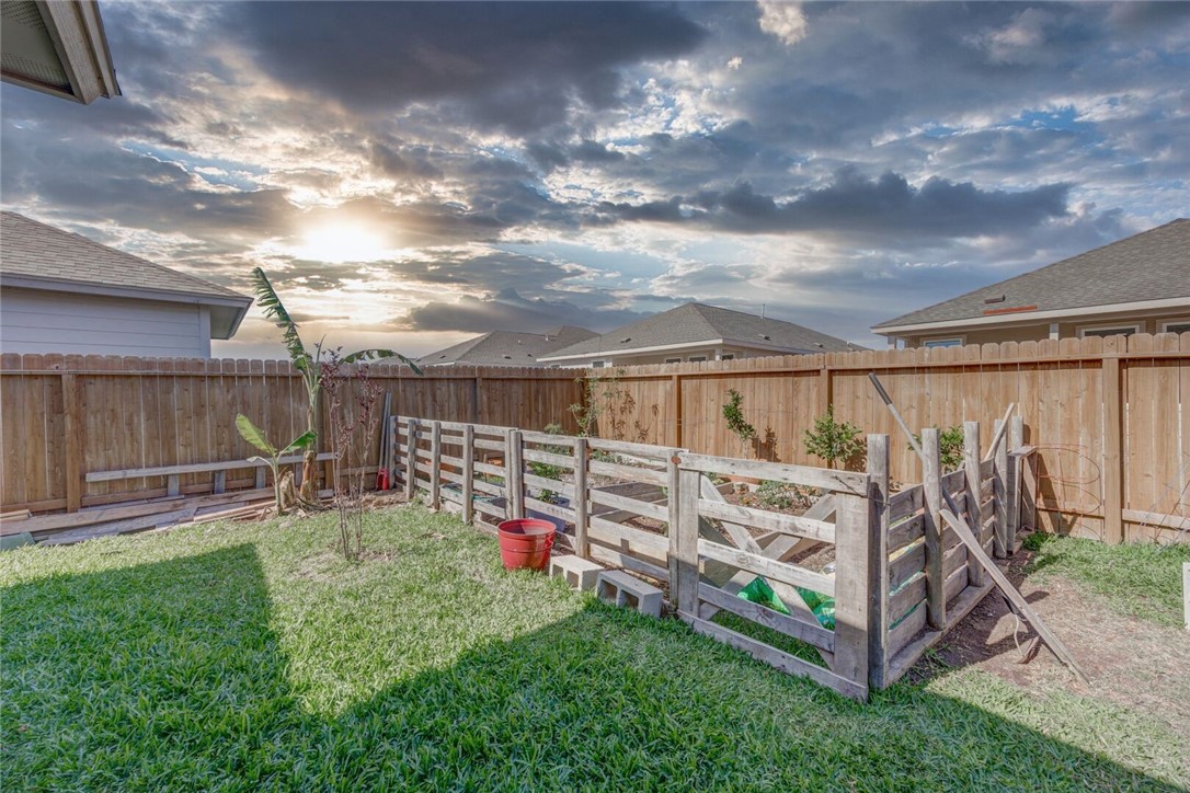 2673 Westeros St Property Photo 30