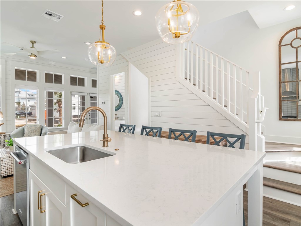 416 Mermaid Tail Lane Property Photo 8
