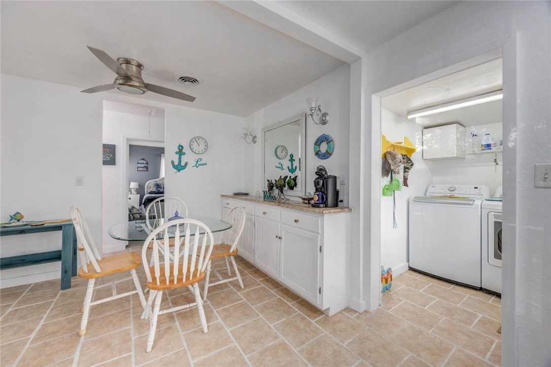 2553 Avenue C Property Photo 10